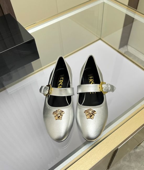 Versace Classic Round Toe Leather Casual Comfort Flats