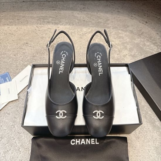 Chanel Classic Chain Straps Soft Leather Comfortable Casual Sandals
