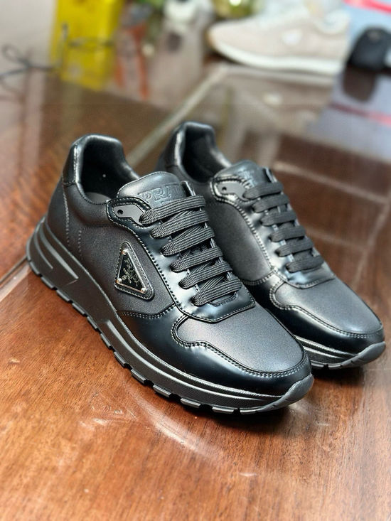 Prada Comfortable Casual Sneakers with Wear Resistant Sole
