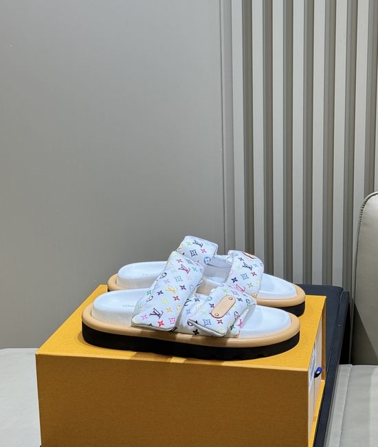 Louis Vuitton LV Lightweight Comfortable Casual Shoes Cute Exquisite Design