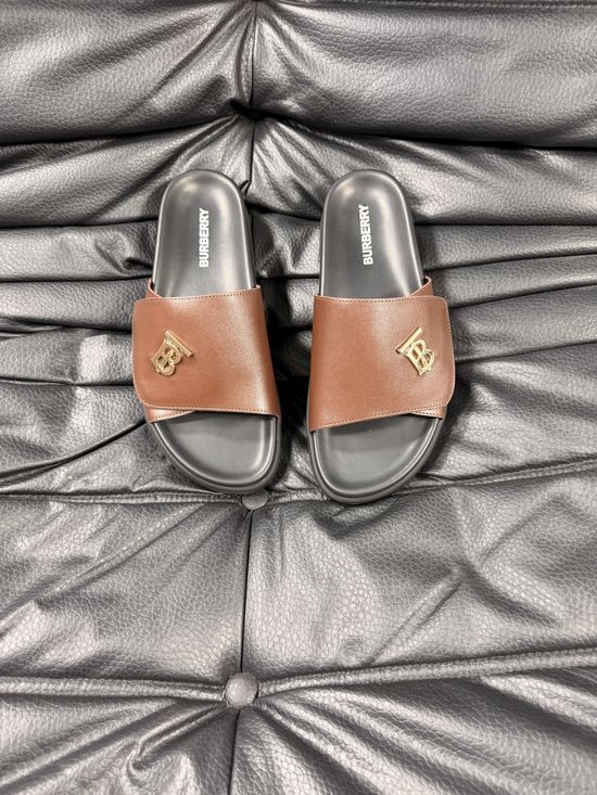 Burberry Plaid Pattern Slip On Comfortable Slide Sandals