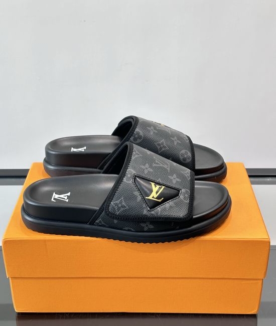 Louis Vuitton LV Top Layer Leather Casual Slip On Slippers