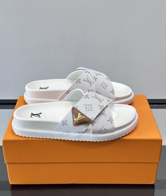 Louis Vuitton LV Top Layer Leather Casual Slip On Slippers