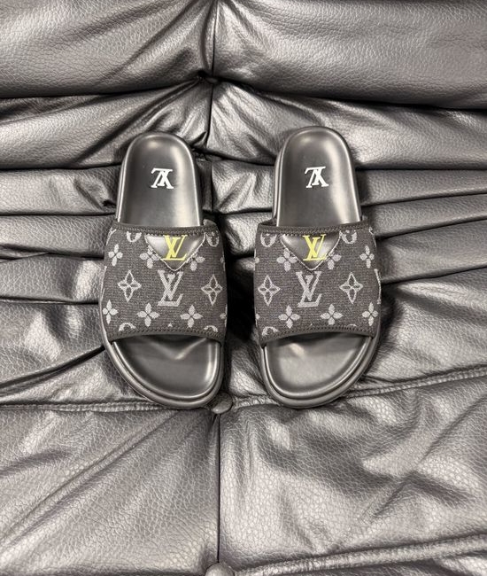 Louis Vuitton LV High Quality Comfortable Casual Summer Slides