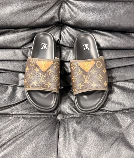 Louis Vuitton LV High Quality Comfortable Casual Summer Slides