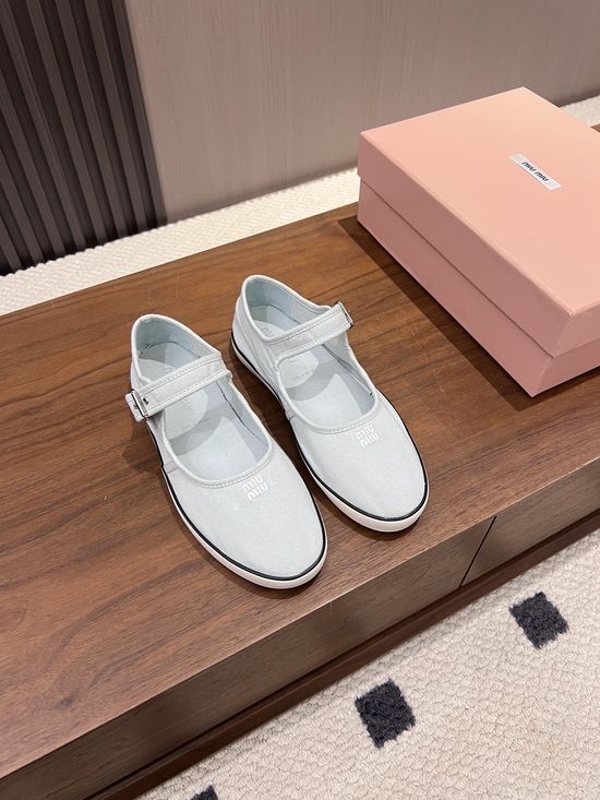 Miu Miu Embroidered Soft Ballet Flats Comfortable Daily Shoes