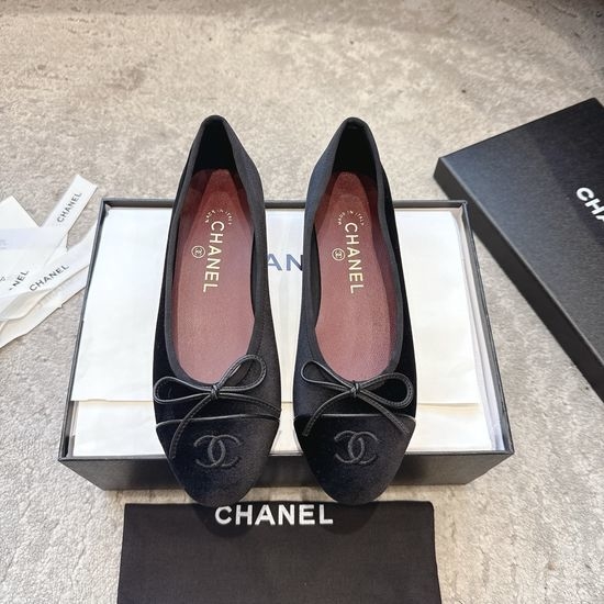 Chanel Elegant Daily Wear Velvet Ballet Flat Shoes