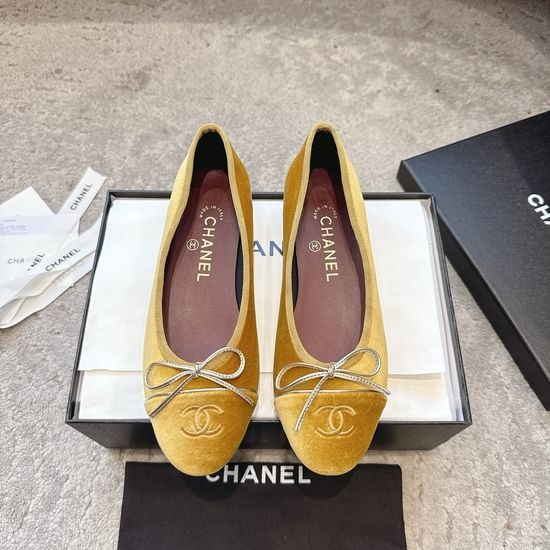 Chanel Elegant Daily Wear Velvet Ballet Flat Shoes