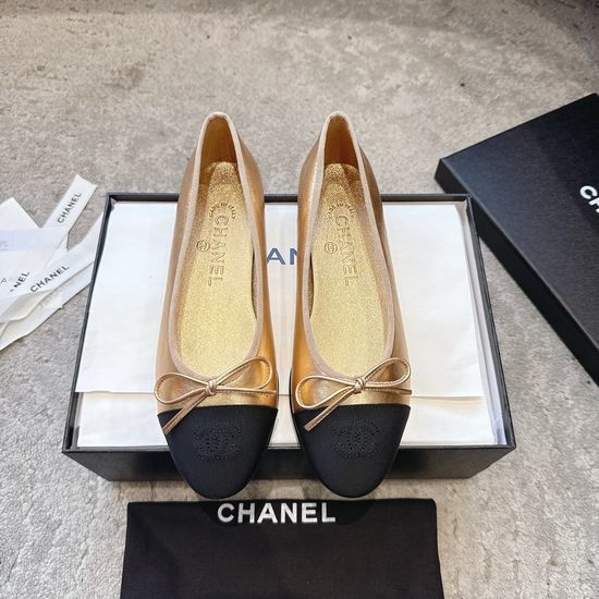 Chanel Elegant Daily Wear Velvet Ballet Flat Shoes