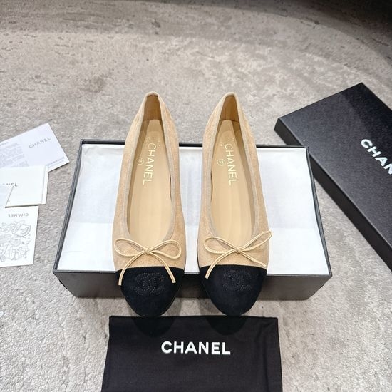 Chanel Timeless Comfortable Velvet Ballet Flat Shoes