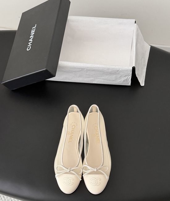 Chanel Classic Elegant Comfortable Flat Ballet Shoes