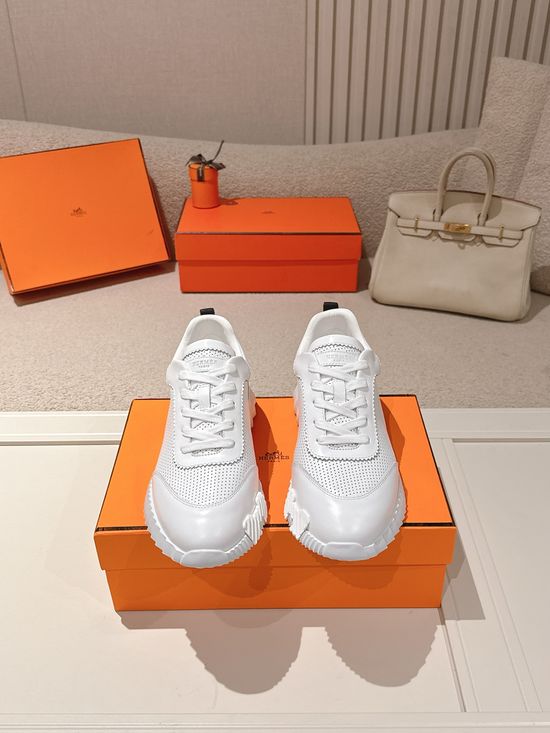 Hermes Classic Fashion Casual Sneakers with Breathable Lining
