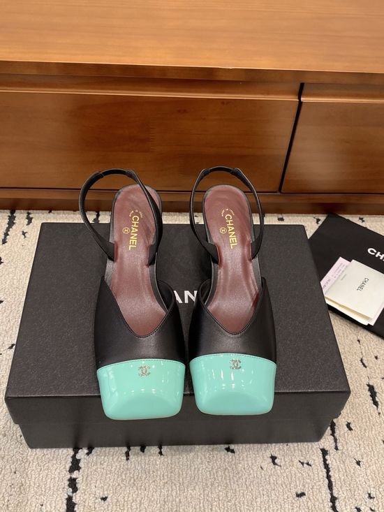 Chanel Color Block Block Heel Open Heel Square Toe Elegant Sandals