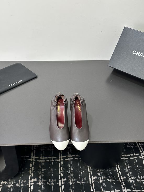 Chanel Color Block Ruffled Stiletto Pumps Sheepskin Upper