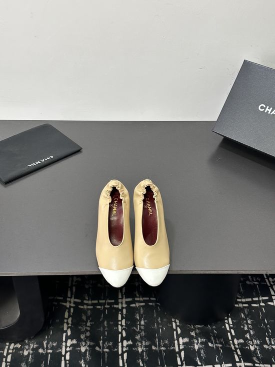Chanel Color Block Ruffled Stiletto Pumps Sheepskin Upper