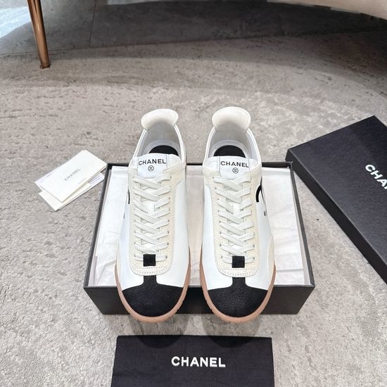 Chanel Retro Color Block Casual Leather Sneakers