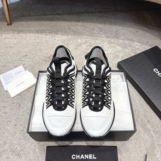 Chanel Embroidered Platform Casual Sneakers with Mixed Materials
