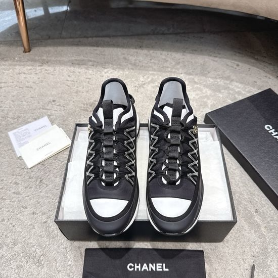 Chanel Embroidered Platform Casual Sneakers with Mixed Materials