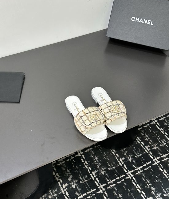 Chanel Comfortable Sheepskin Lining Casual Slides