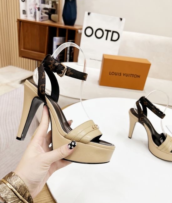 Louis Vuitton LV Stylish Color Block High Platform Leather Heels