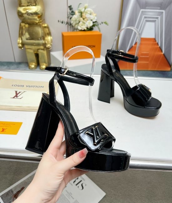 Louis Vuitton LV Premium Texture Platform Sandals Soft Goat Leather Insole Durable Sole