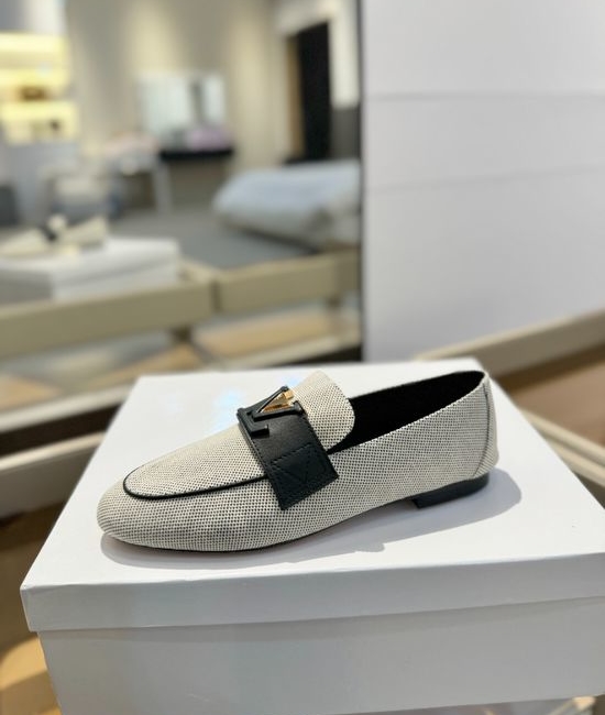 Louis Vuitton LV Genuine Leather Flat Shoes Premium Soft Lining Comfortable Walking