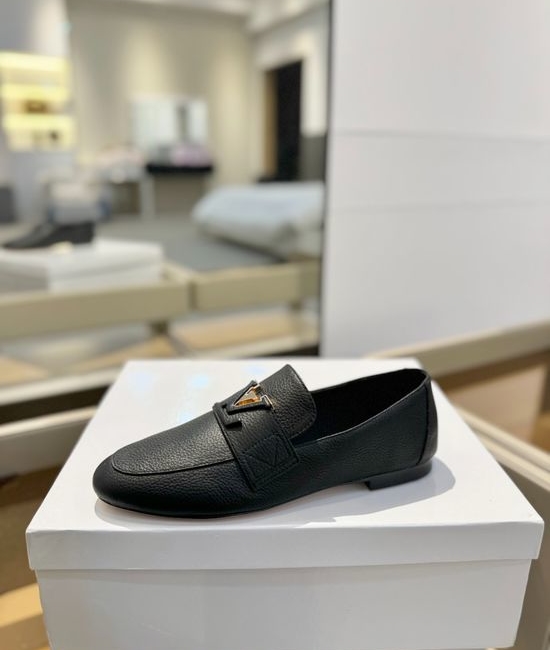 Louis Vuitton LV Genuine Leather Flat Shoes Premium Soft Lining Comfortable Walking
