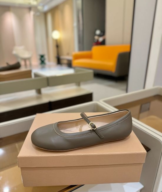 Gianvito Rossi Gem Embellished Comfortable Leather Flat Mary Jane Shoes