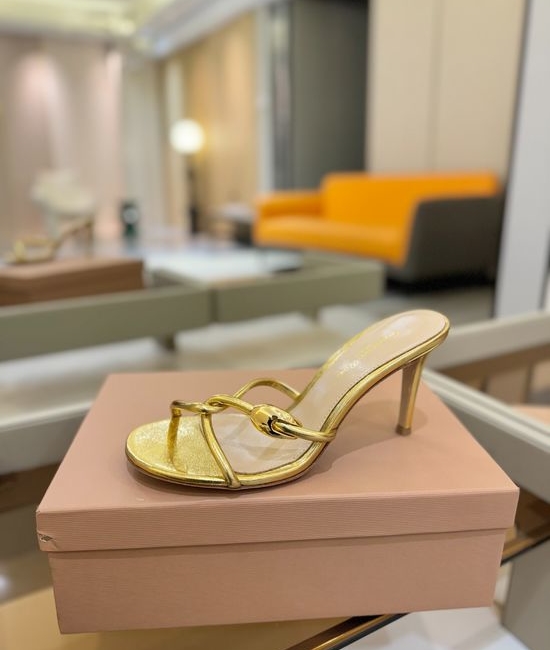 Gianvito Rossi Soft Leather Upper Block Heel Casual Slide Sandals