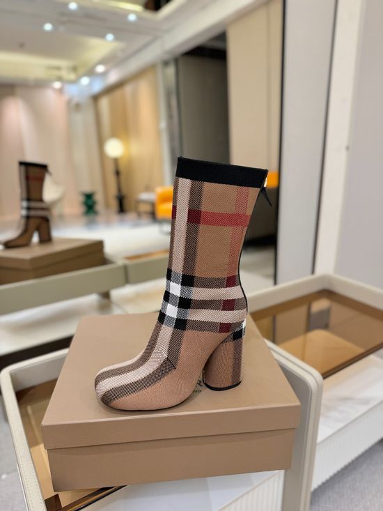 Burberry Round Toe Block Heel Plaid Stretch Knit Knee High Boots
