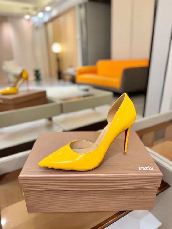 Christian Louboutine Classic Leather Pointed Toe Stiletto Heel Pumps