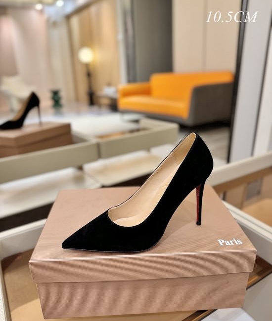 Christian Louboutine Classic Pumps Red Sole Premium Sheepskin Lining