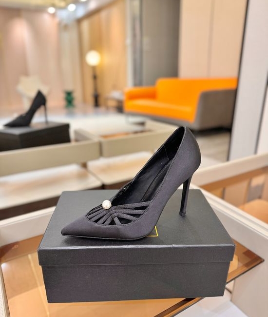 Alevi Milano Rhinestone Decorated Woven Cutout Stiletto Heel Dress Shoes