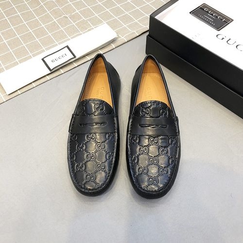 Gucci Cowhide Loafers With Interlocking G Details