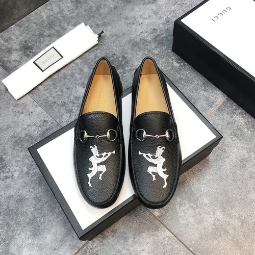 Gucci Cowhide Loafers With Interlocking G Details