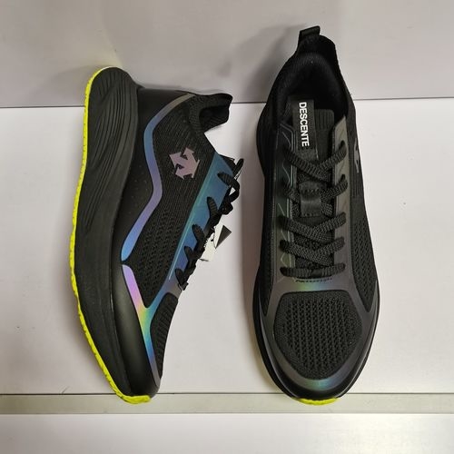 Descente Breathable Cushioning Running Shoes