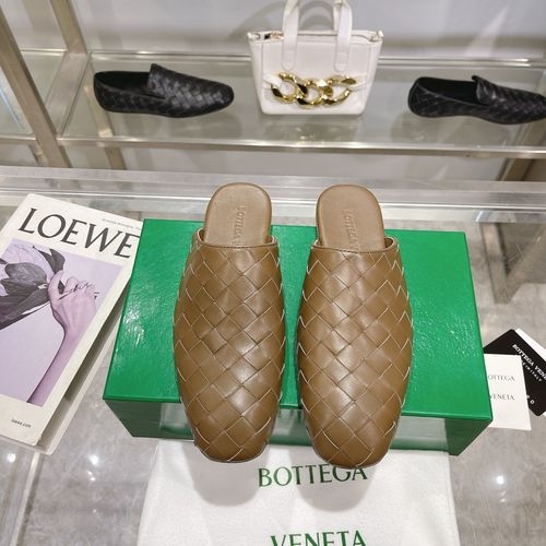 Bottega Veneta BV Woven Half Mules Leather Sole