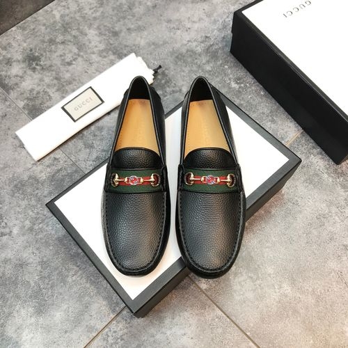 Gucci Cowhide Loafers With Interlocking G Details