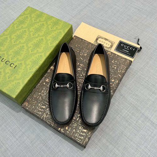 Gucci Cowhide Loafers With Interlocking G Details