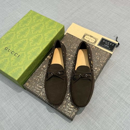 Gucci Cowhide Loafers With Interlocking G Details