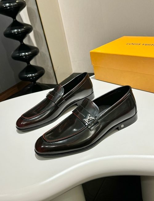 Louis Vuitton LV Premium Leather Casual Dress Shoes