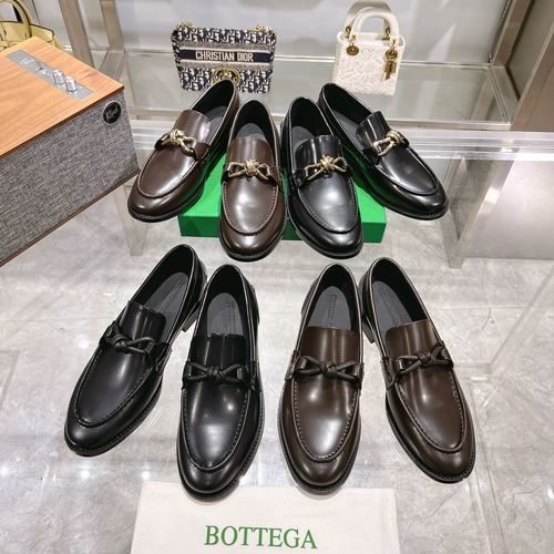 Bottega Veneta BV Round Toe Loafers With Metal Buckle