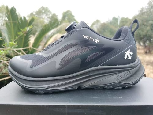 Descente Waterproof Button Casual Sneakers