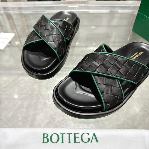 Bottega Veneta BV Woven Flat Thick Sole Sandals