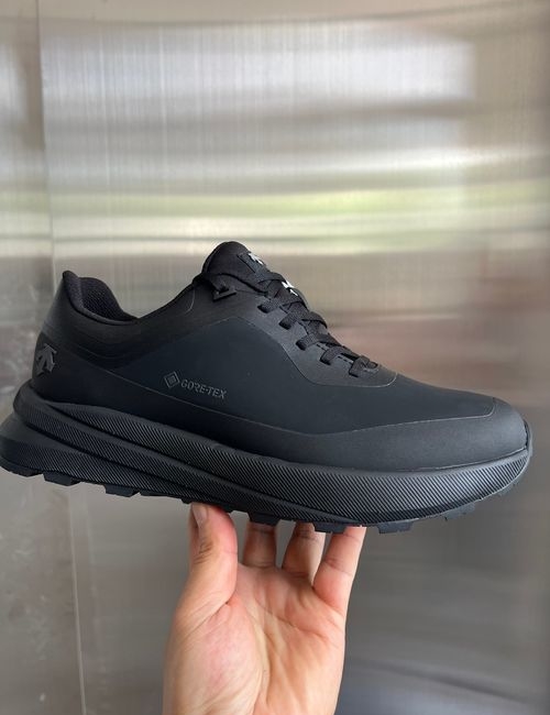 Descente DUALIS GTX Waterproof Casual Sneakers