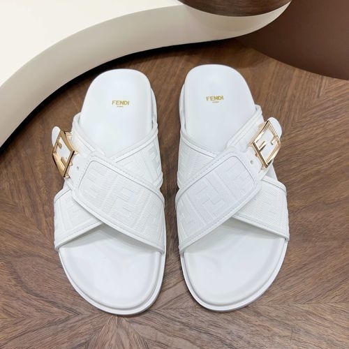 Fendi Embossed Buckle Non-slip Slides