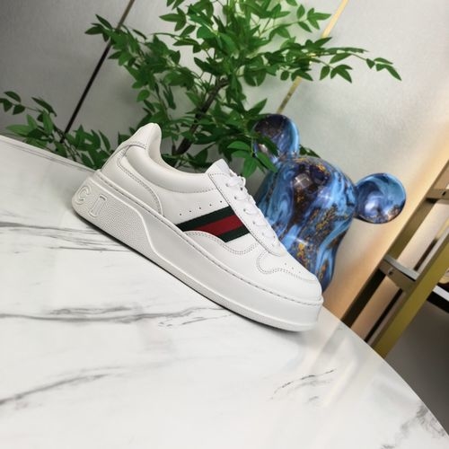 Gucci Couple s New Shoes. Top Craftsmanship. Breathable Padding.