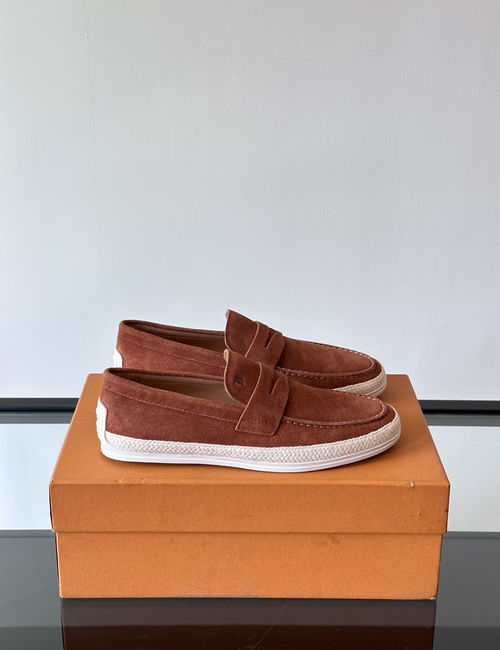 Tods Classic Loafers With Hand-Sewn Details And Leather Insole