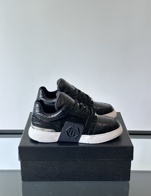 Philipp Plein Leather Low-Top Board Shoes With Light Sole