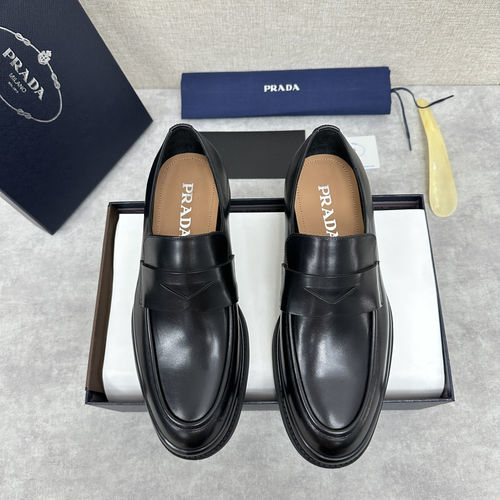 Prada Polished Leather Lace-Up Oxford Shoes